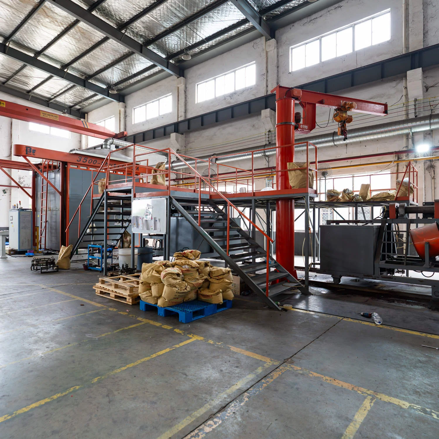 Rotational molding equipment inside the Youge workshop